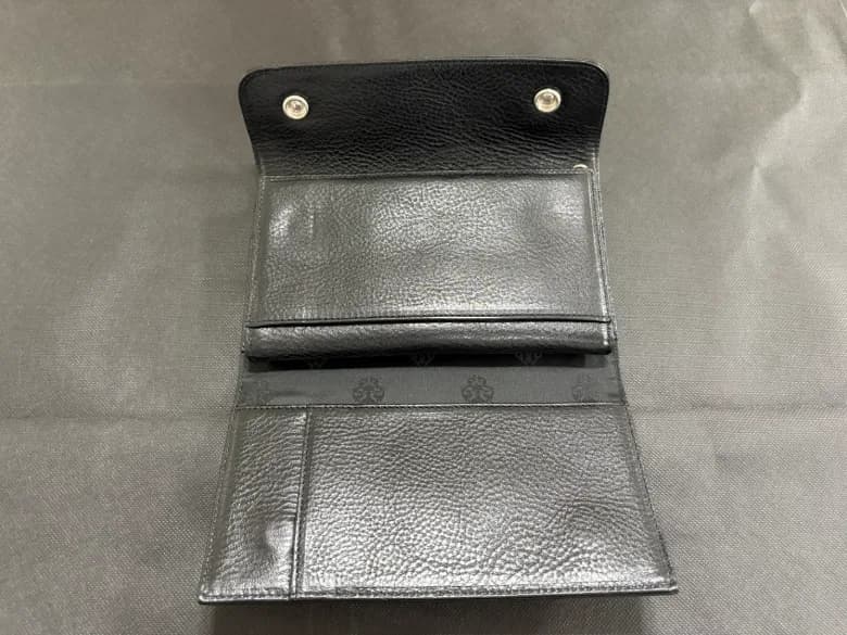 ウェーブウォレット クロスボタン ブラック ヘビーレザー - 商品写真 11/11