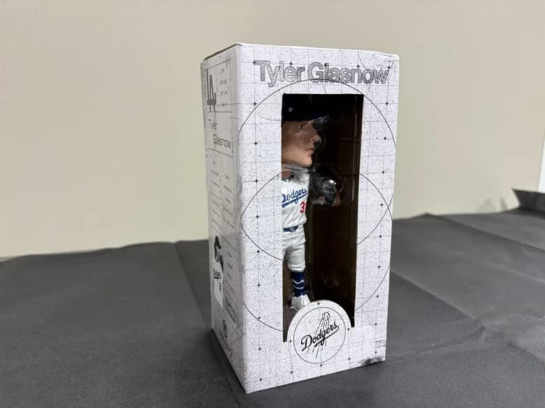 Tyler Glasnow Los Angeles Dodgers ボブルヘッド - 商品写真 2/7