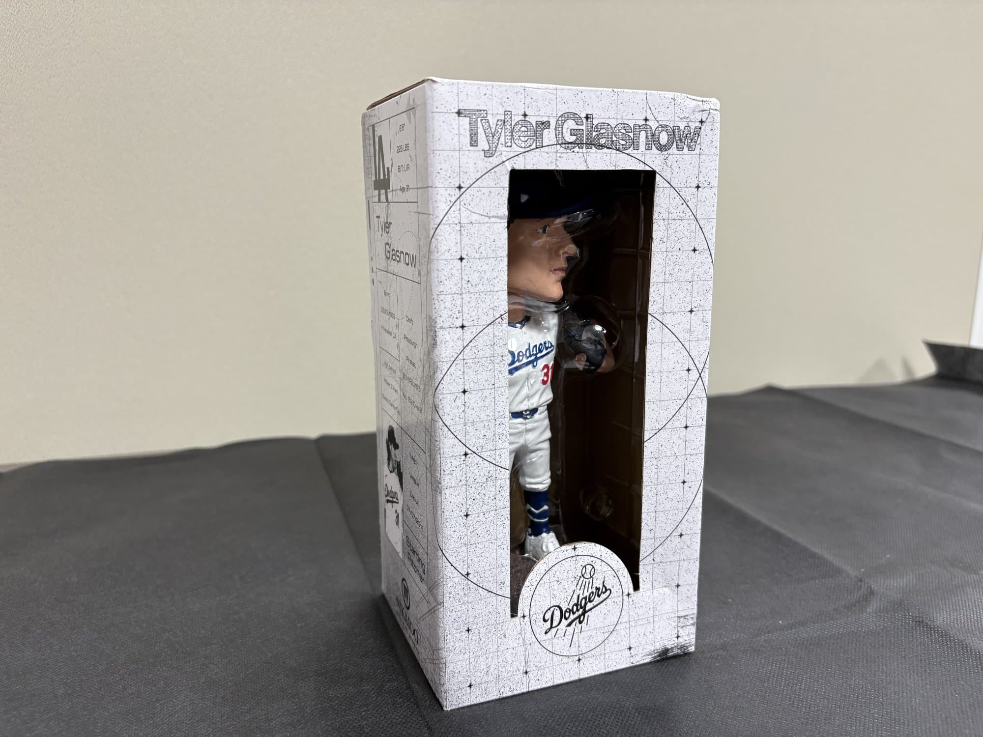 Tyler Glasnow Los Angeles Dodgers ボブルヘッド - 商品写真 2/7