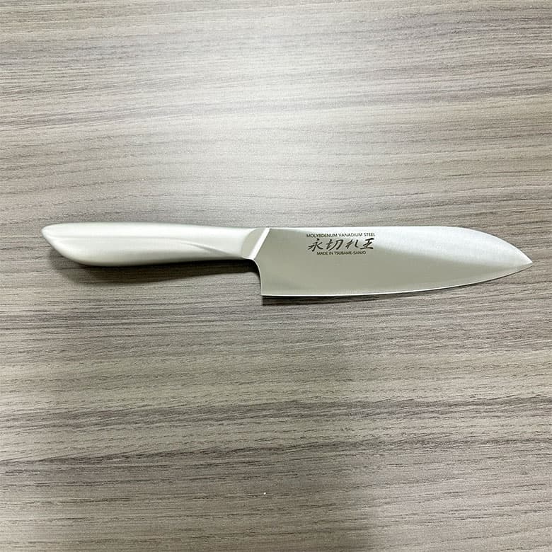 永く良い切れ味が続く特許技術 三徳 包丁 刃渡り165mm 軽量 モリブデンバナジウム鋼 オールステンレス 永切れ王 食洗機対応 燕三条 日本製