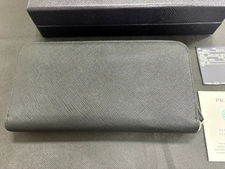 サフィアーノトライアングル ジップアラウンド - 商品写真 3/3